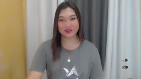 Snapshot of clairewntr_ chatting on January 22, 2025, 12:38 pm CLAIRE online show from January 22, 2025, 12:38 pm