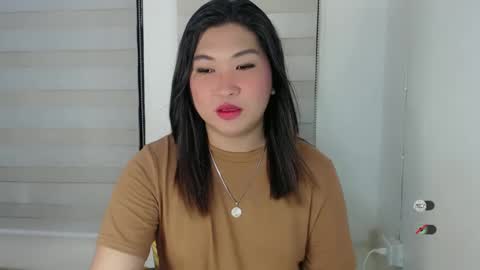 Snapshot of clairewntr_ chatting on February 11, 2025, 3:40 am CLAIRE online show from February 11, 2025, 3:40 am