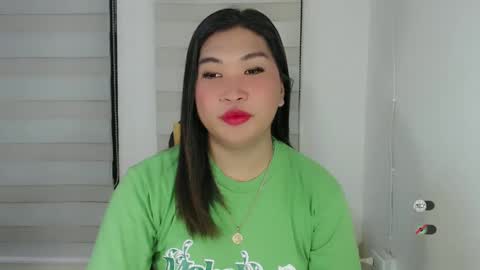 Snapshot of clairewntr_ chatting on February 19, 2025, 6:22 am CLAIRE online show from February 19, 2025, 6:22 am