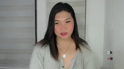 Snapshot of clairewntr_ chatting on February 24, 2025, 6:36 pm CLAIRE online show from February 24, 2025, 6:36 pm