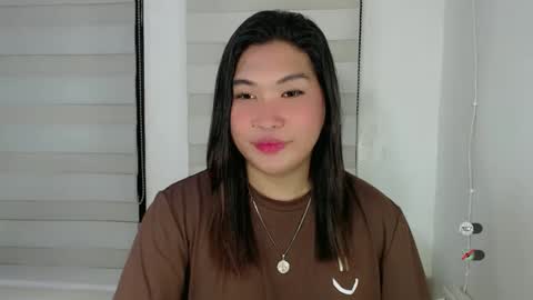 Snapshot of clairewntr_ chatting on February 28, 2025, 5:04 am CLAIRE online show from February 28, 2025, 5:04 am