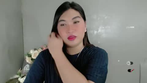 Snapshot of clairewntr_ chatting on March 7, 2025, 1:18 pm CLAIRE online show from March 7, 2025, 1:18 pm