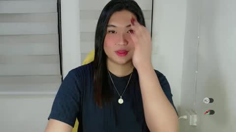 Snapshot of clairewntr_ chatting on March 10, 2025, 6:05 am CLAIRE online show from March 10, 2025, 6:05 am