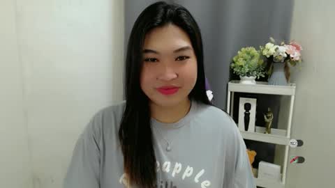 Snapshot of clairewntr_ chatting on September 17, 2025, 10:22 pm CLAIRE online show from September 17, 2025, 10:22 pm