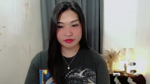 Snapshot of clairewntr_ chatting on October 2, 2025, 6:15 pm CLAIRE online show from October 2, 2025, 6:15 pm