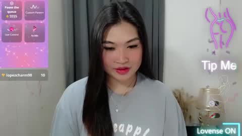 Snapshot of clairewntr_ chatting on October 13, 2025, 5:29 am CLAIRE online show from October 13, 2025, 5:29 am