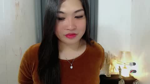 Snapshot of clairewntr_ chatting on October 14, 2025, 4:35 am CLAIRE online show from October 14, 2025, 4:35 am