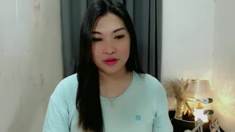 Snapshot of clairewntr_ chatting on October 19, 2025, 4:57 am CLAIRE online show from October 19, 2025, 4:57 am