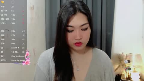 Snapshot of clairewntr_ chatting on November 4, 2025, 4:11 am CLAIRE online show from November 4, 2025, 4:11 am