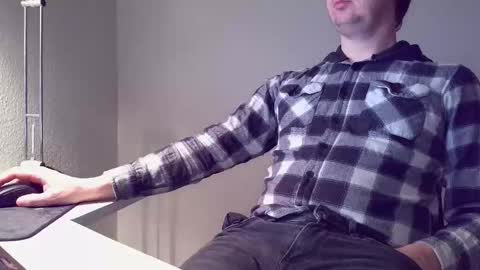 clamshive7 online show from March 15, 2026, 4:51 am