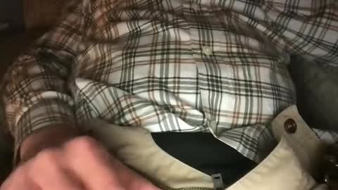 Snapshot of clamwatcher01 chatting on February 4, 2025, 3:54 am clamwatcher01 online show from February 4, 2025, 3:54 am