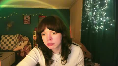 Snapshot of clancyosbourne chatting on April 4, 2026, 4:59 pm Clancy online show from April 4, 2026, 4:59 pm