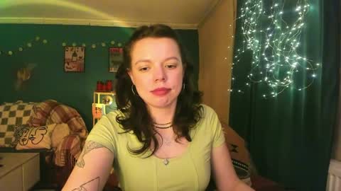 Snapshot of clancyosbourne chatting on April 6, 2026, 5:58 pm Clancy online show from April 6, 2026, 5:58 pm