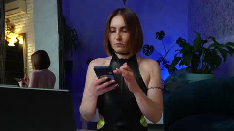 Snapshot of clara_bendover chatting on April 5, 2026, 5:43 pm Clara online show from April 5, 2026, 5:43 pm