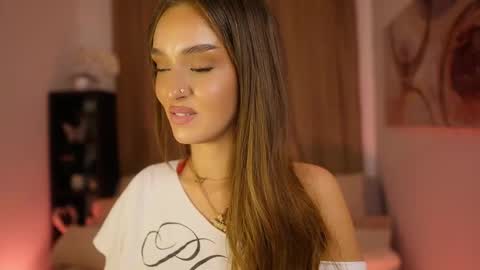 Snapshot of clara_smile chatting on September 26, 2025, 6:34 pm Clara smile online show from September 26, 2025, 6:34 pm