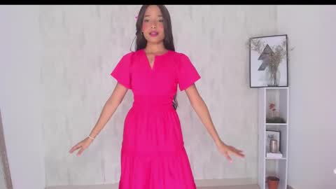 Snapshot of clara_tenssio chatting on December 12, 2024, 4:04 am Clara online show from December 12, 2024, 4:04 am