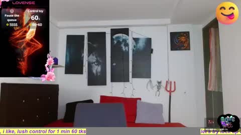 clara_xuee online show from December 4, 2024, 11:13 pm