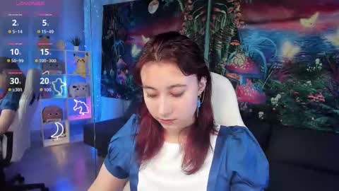 clarabenson online show from October 30, 2025, 7:14 pm