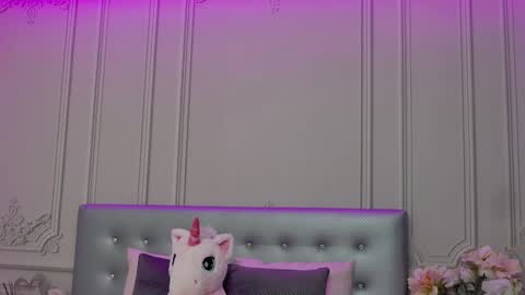 ClaraHazel online show from December 5, 2024, 4:31 am