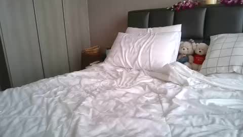 claralafontaine online show from February 23, 2026, 10:23 am