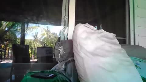 claralafontaine online show from April 12, 2026, 3:22 am