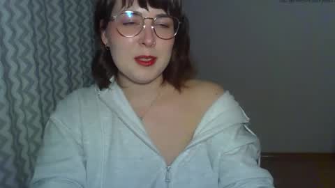 Clara online show from April 20, 2026, 5:37 pm