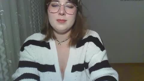 Clara online show from June 2, 2026, 7:49 pm