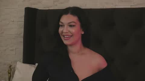 Snapshot of clarapasssion chatting on October 15, 2025, 6:41 pm Clara online show from October 15, 2025, 6:41 pm