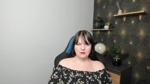 Snapshot of clarasoftxo chatting on July 7, 2026, 6:47 am Clara online show from July 7, 2026, 6:47 am