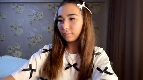 Yuna online show from October 5, 2025, 12:58 pm