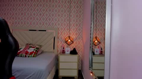 C L A R I S E  online show from January 3, 2025, 7:18 pm