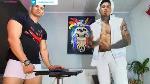 Juanpaindependent model online show from December 23, 2024, 9:51 pm