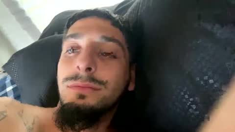 Snapshot of clarkshammer95 chatting on February 22, 2025, 1:24 pm clarkshammer95 online show from February 22, 2025, 1:24 pm