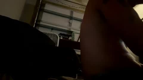 Snapshot of clarkshammer95 chatting on March 3, 2025, 5:20 am clarkshammer95 online show from March 3, 2025, 5:20 am