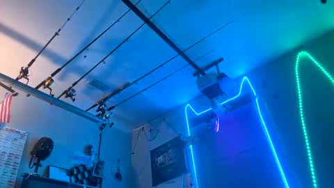 Snapshot of clarkshammer95 chatting on September 15, 2025, 6:08 pm clarkshammer95 online show from September 15, 2025, 6:08 pm