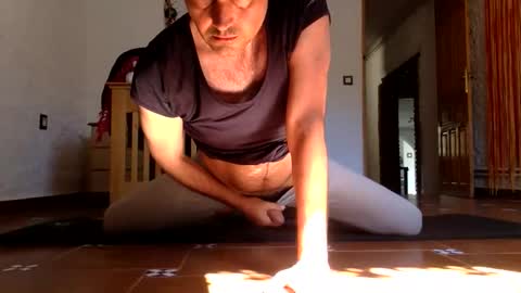 Snapshot of claudi779 chatting on October 18, 2025, 12:17 pm claudi779 online show from October 18, 2025, 12:17 pm