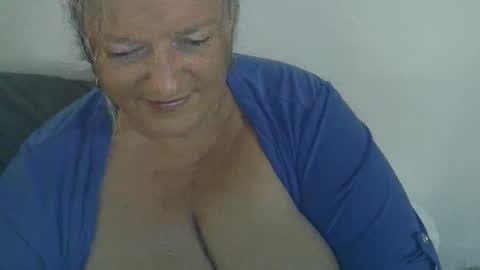 Snapshot of claudineddd chatting on January 24, 2025, 12:42 am ClaudineDDD online show from January 24, 2025, 12:42 am
