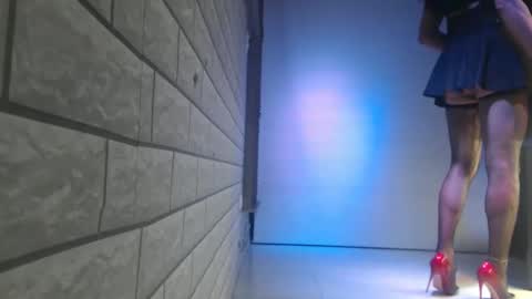 claudita_saens online show from October 29, 2025, 10:22 pm