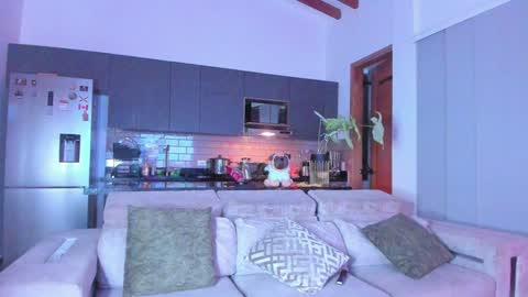 claytonburgues online show from February 1, 2025, 5:07 am