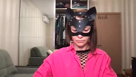 Snapshot of cleo_catra chatting on September 27, 2025, 2:11 pm cleo_catra online show from September 27, 2025, 2:11 pm