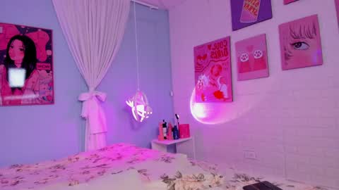 Snapshot of cleo_foxx chatting on April 23, 2026, 12:29 pm Cleo online show from April 23, 2026, 12:29 pm