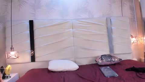       online show from November 11, 2025, 5:51 am