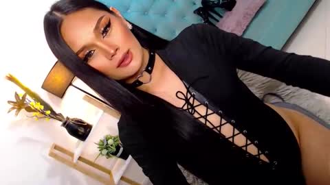 Cleo online show from October 28, 2025, 9:50 pm