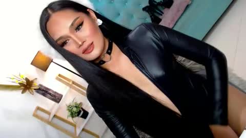 Cleo online show from January 9, 2026, 5:32 am