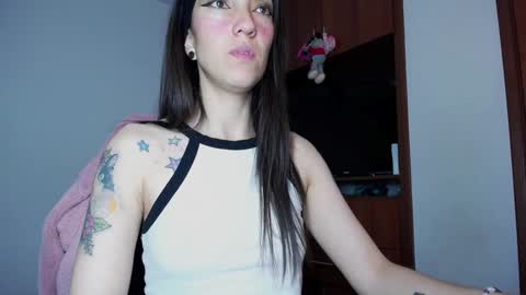 Snapshot of cleopatra_cute chatting on January 28, 2025, 5:32 am Nicol online show from January 28, 2025, 5:32 am