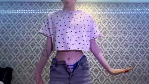 Cleo online show from December 22, 2025, 7:00 pm