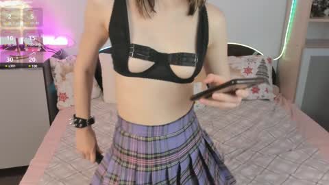 Cleo online show from January 8, 2025, 9:00 am