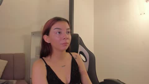 Snapshot of cleowhite_ chatting on February 27, 2026, 9:37 pm cleowhite_ online show from February 27, 2026, 9:37 pm