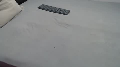 Snapshot of click87 chatting on February 10, 2025, 8:09 am John online show from February 10, 2025, 8:09 am