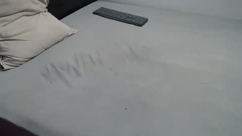 Snapshot of click87 chatting on February 10, 2025, 9:47 pm John online show from February 10, 2025, 9:47 pm